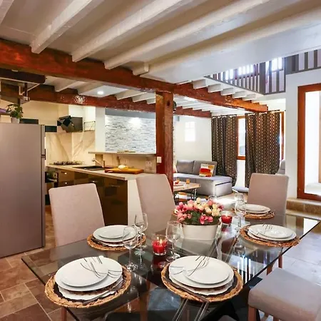 Holiday home Les Remparts